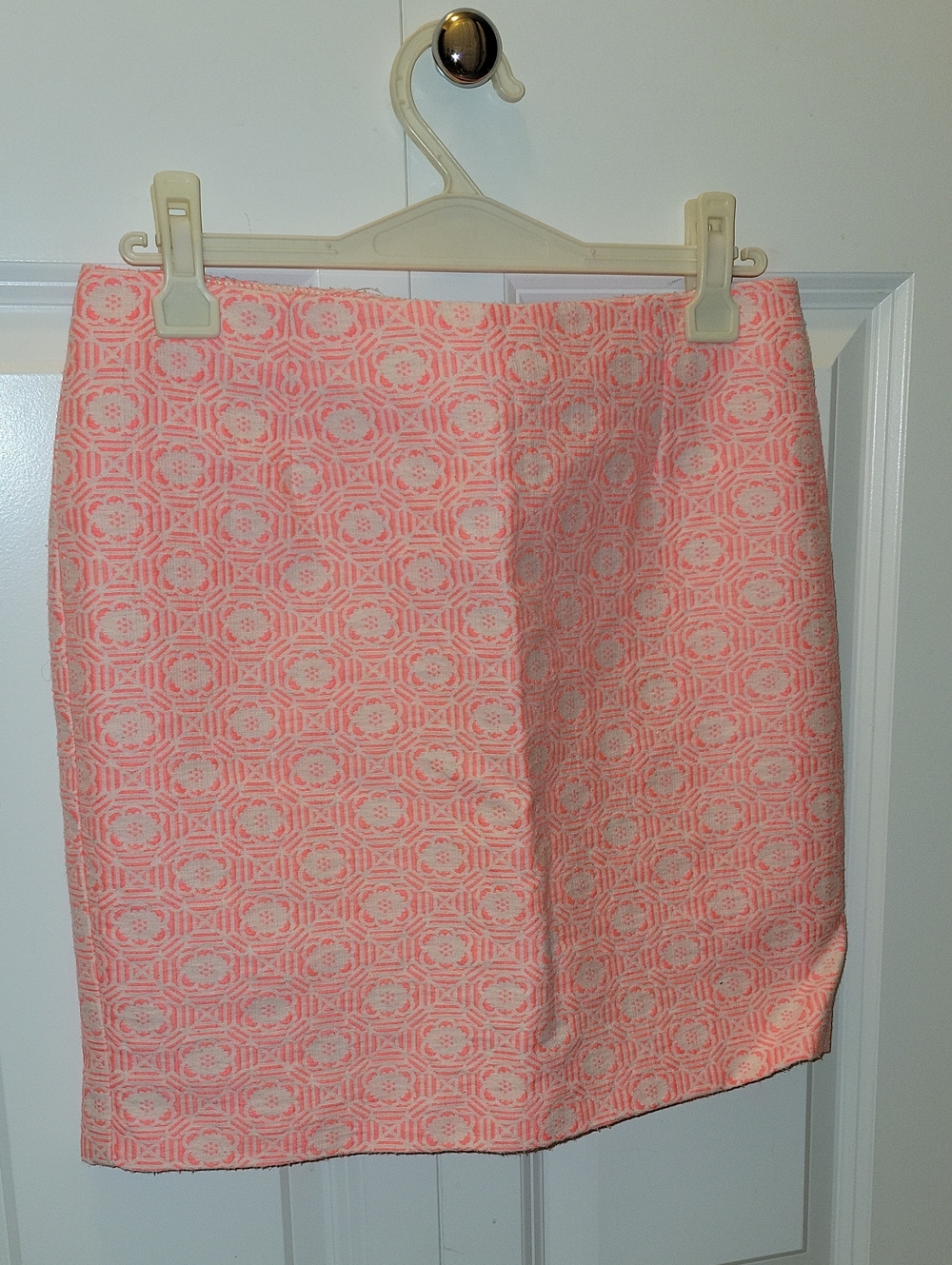 GAP Pink Geo-Pattern Pencil Skirt